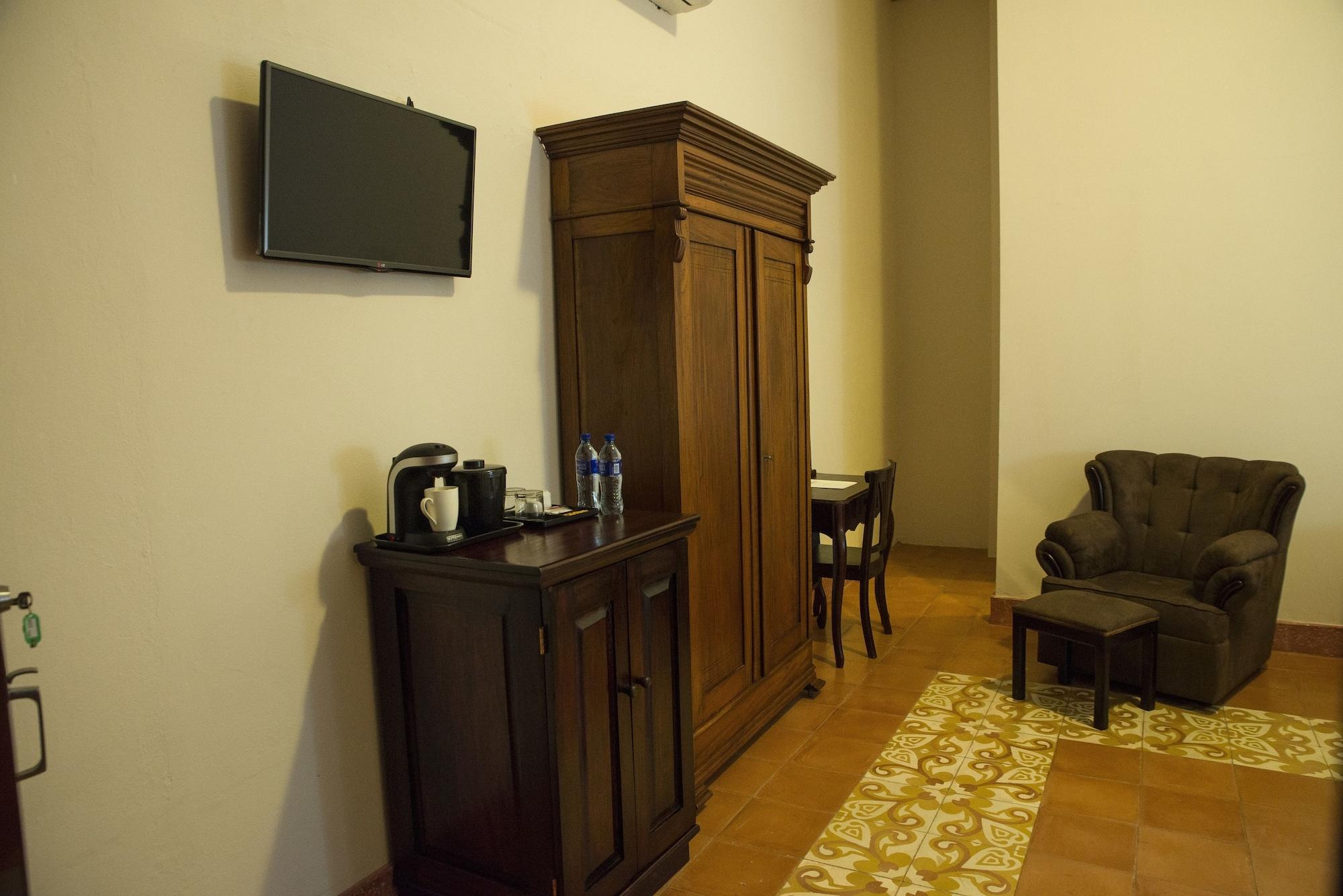 Hotel Real La Merced Гранада Экстерьер фото